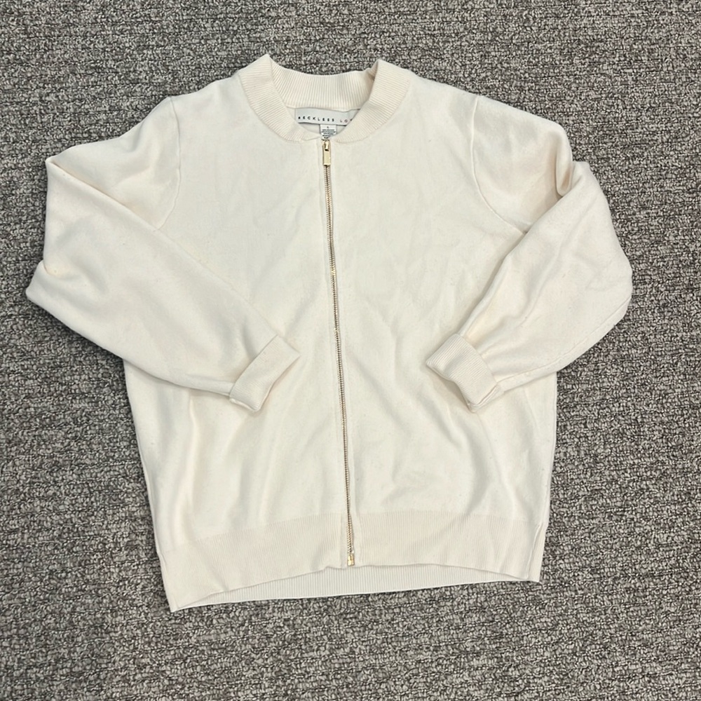 NWOT Reckless Love CREAM Zippered Sweater